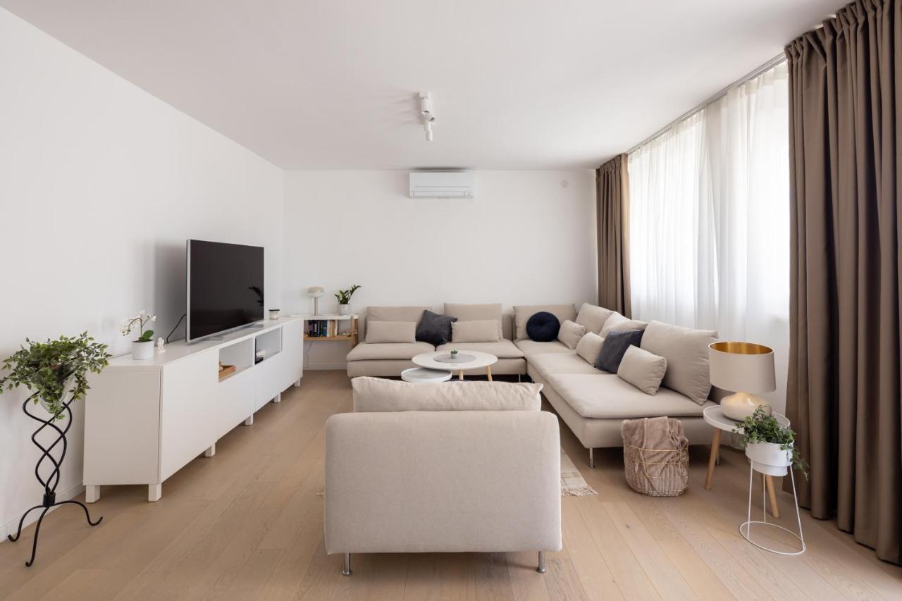 Apartment Nova 4* Dugi Rat Εξωτερικό φωτογραφία
